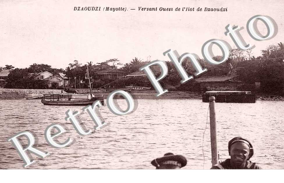versant Ouest de l'Ilot  de Dzaoudzi