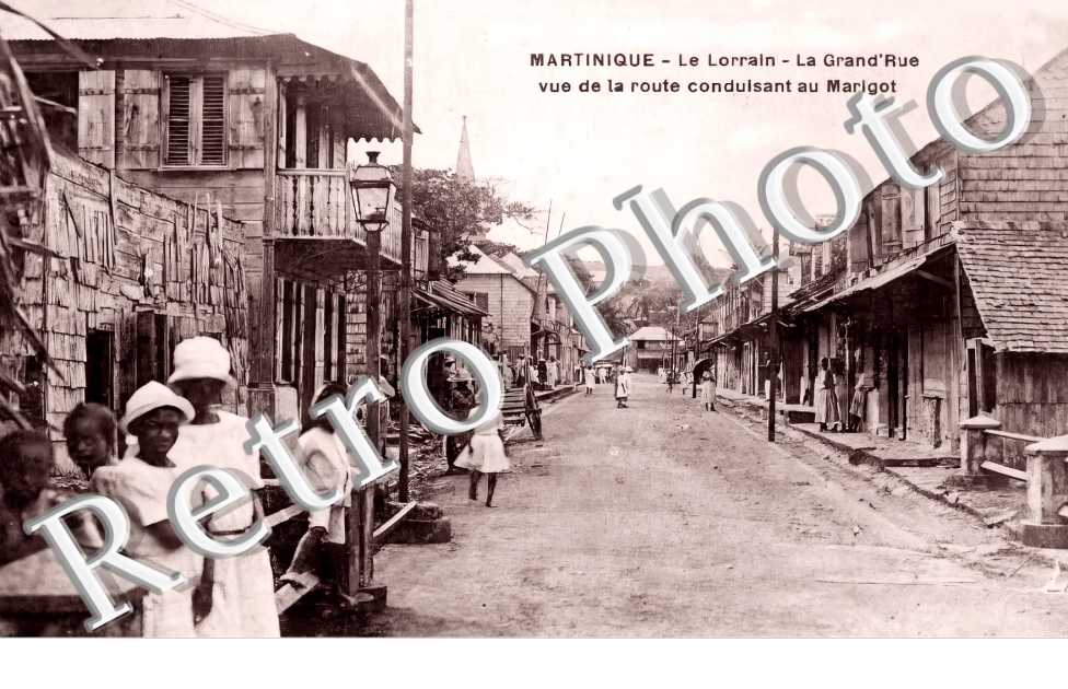 la Grand'rue vue de la route conduisant au Marigot