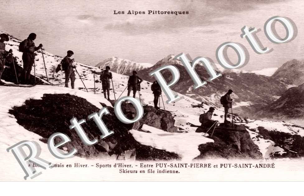 skieurs en file indienne
