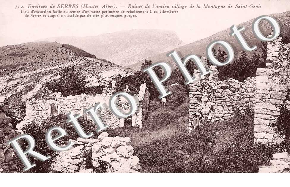 ruines de l'ancien village de la Montagne de Saint-Genis