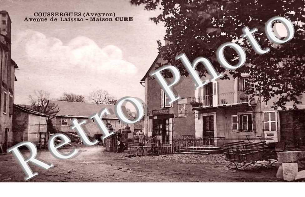 avenue de Laissac. Maison Cure