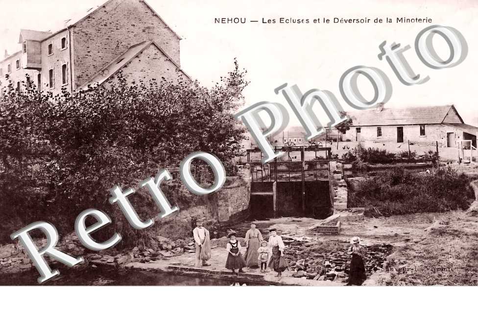 les écluses et le déversoir de la Minoterie