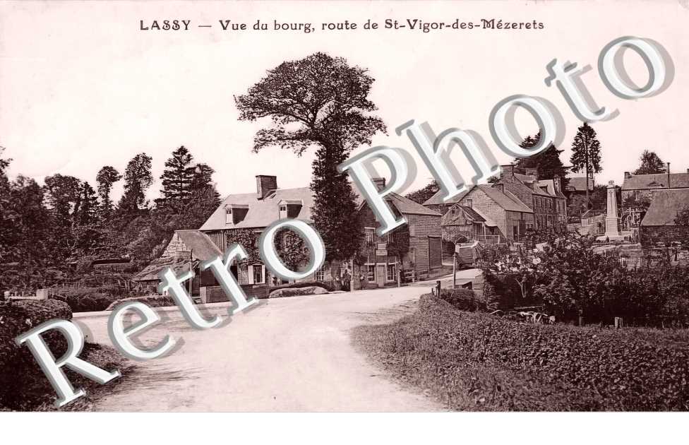 vue du bourg, route de SaintVigor-des-Mézerets