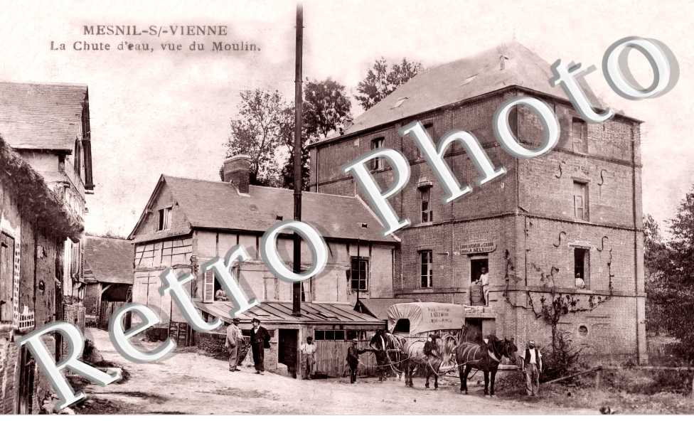 la chute d'eau, vue du Moulin