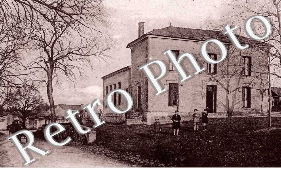 l'école et la mairie