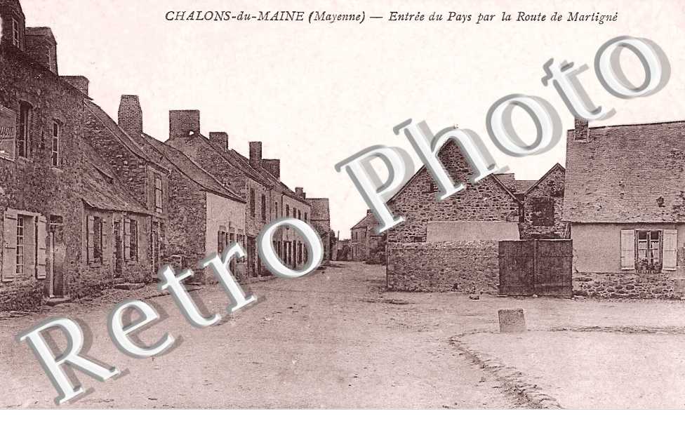 entrée du pays par la route de Martigné