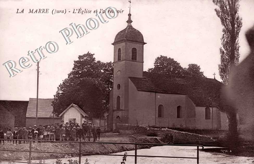 l'église et l'abreuvoir