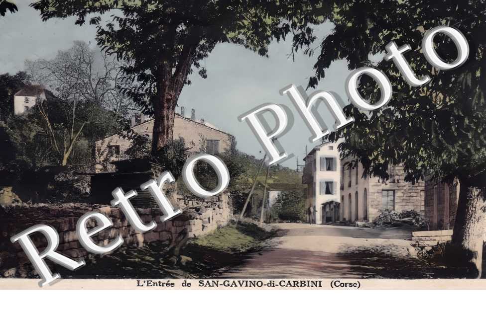 l'entrée du bourg
