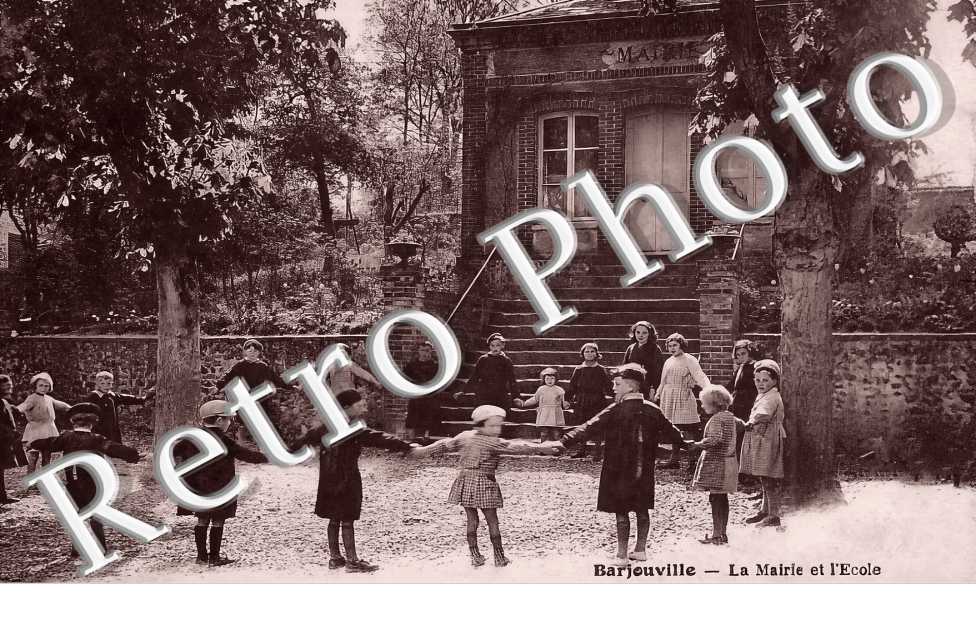 la mairie et l'école