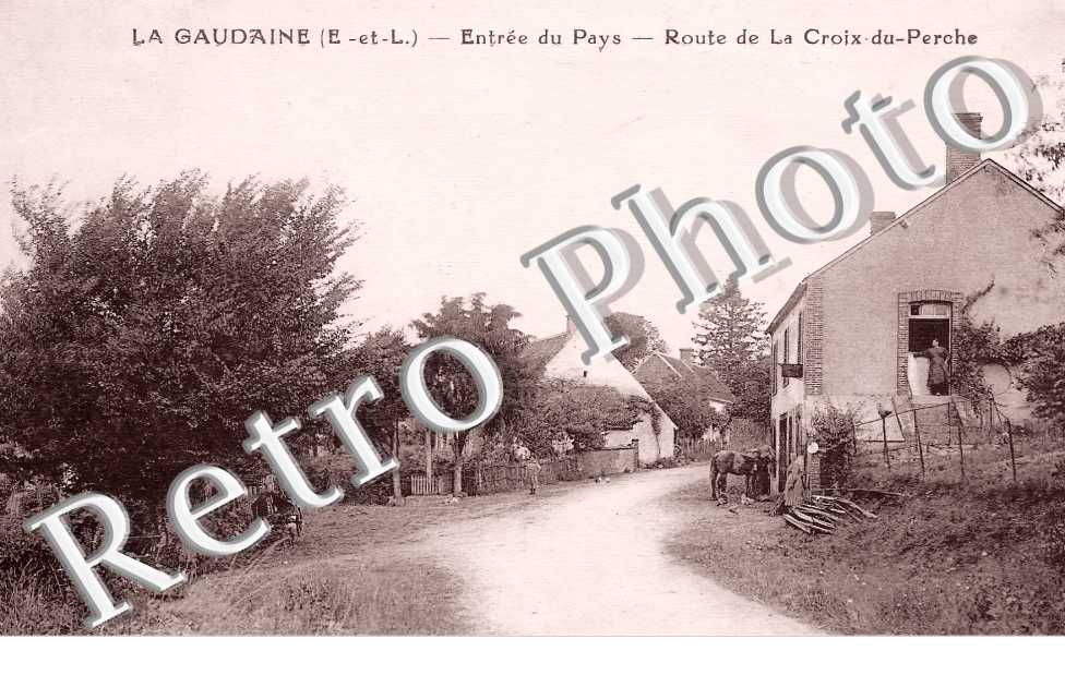 entrée du pays. Route de La Croix-du-Perche