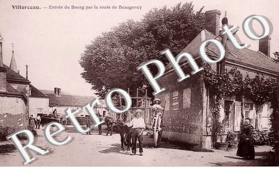 entrée du bourg par la route de Beaugency
