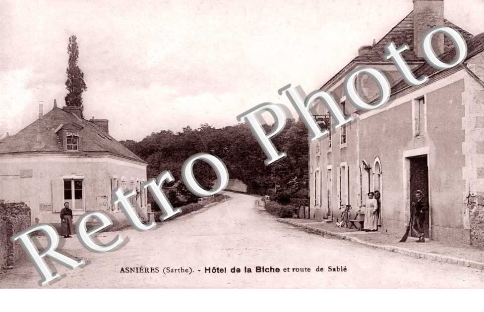 Hôtel de la biche et route de Sablé