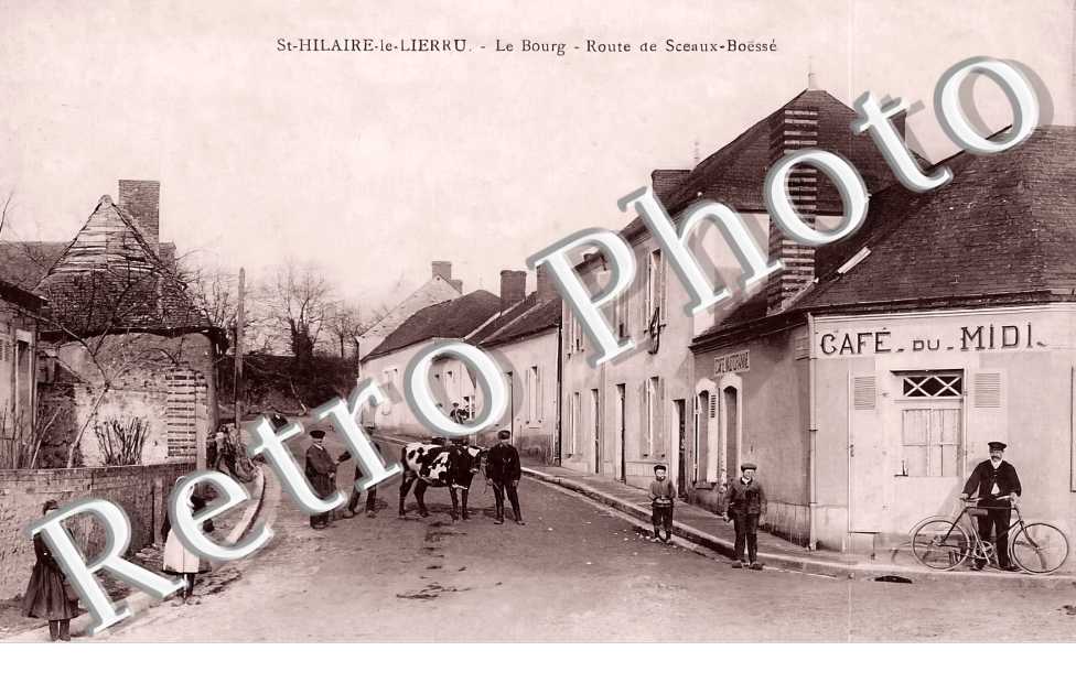 le Bourg. Route de Sceaux-Boëssé