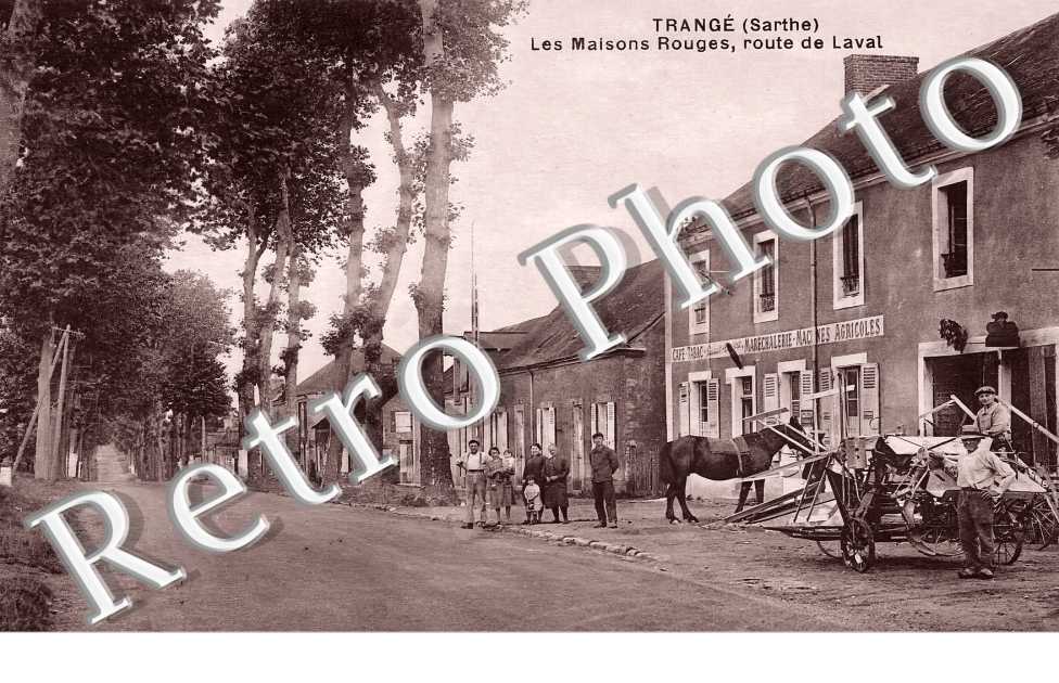 Les Maisons Rouges, route de Laval