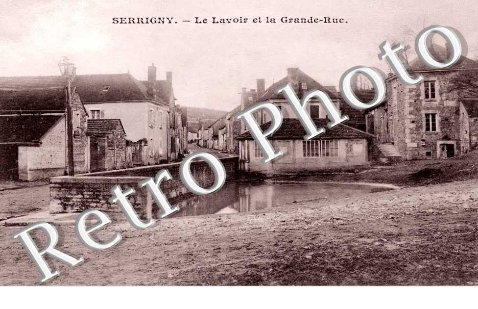 le lavoir et la grande rue