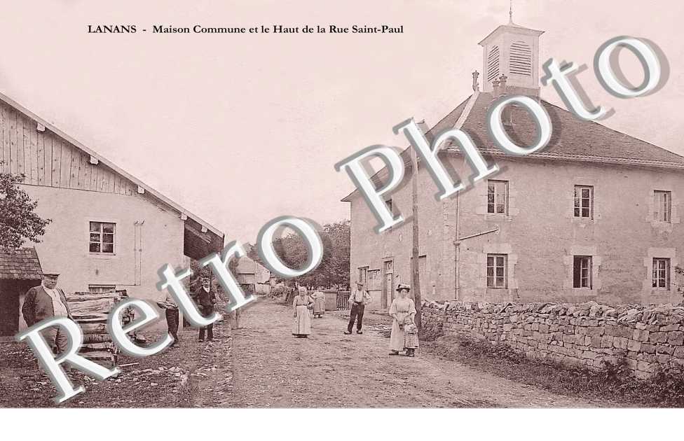 Maison Commune et le haut de la rue Saint-Paul