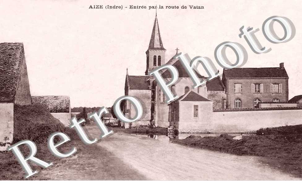 entrée par la route de Vatan