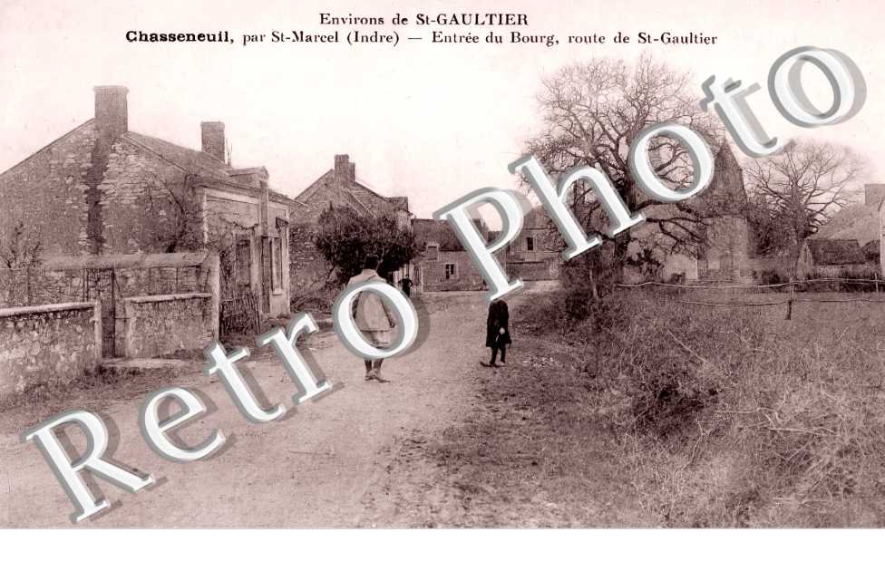 entrée du bourg, route de Saint-Gaultier