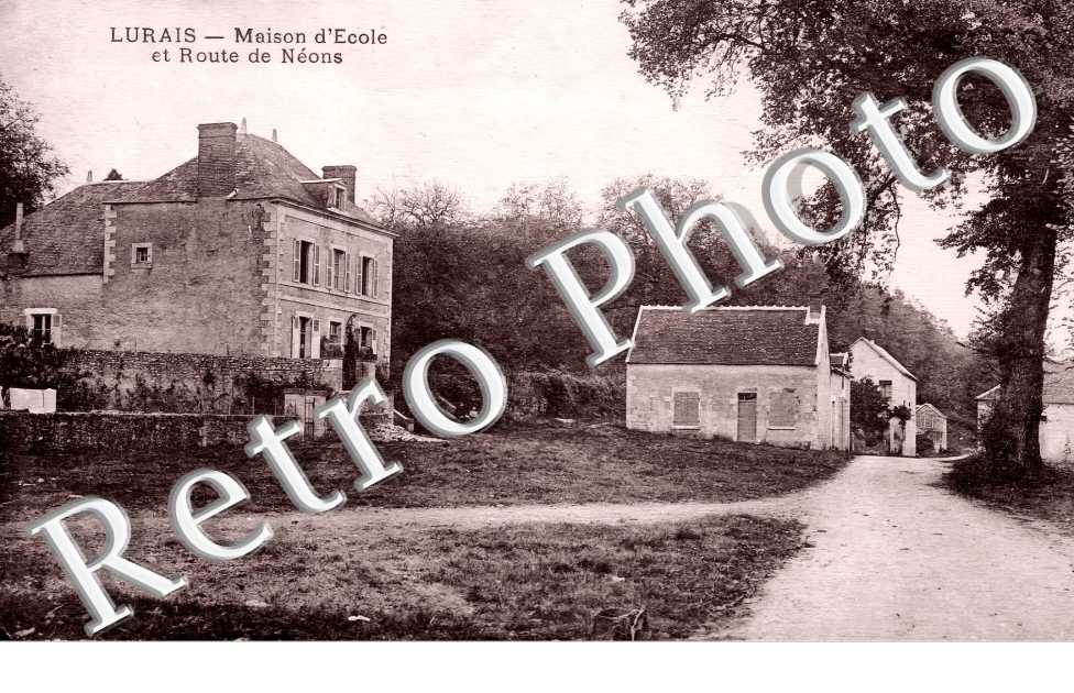 Maison d'école et route de Néons