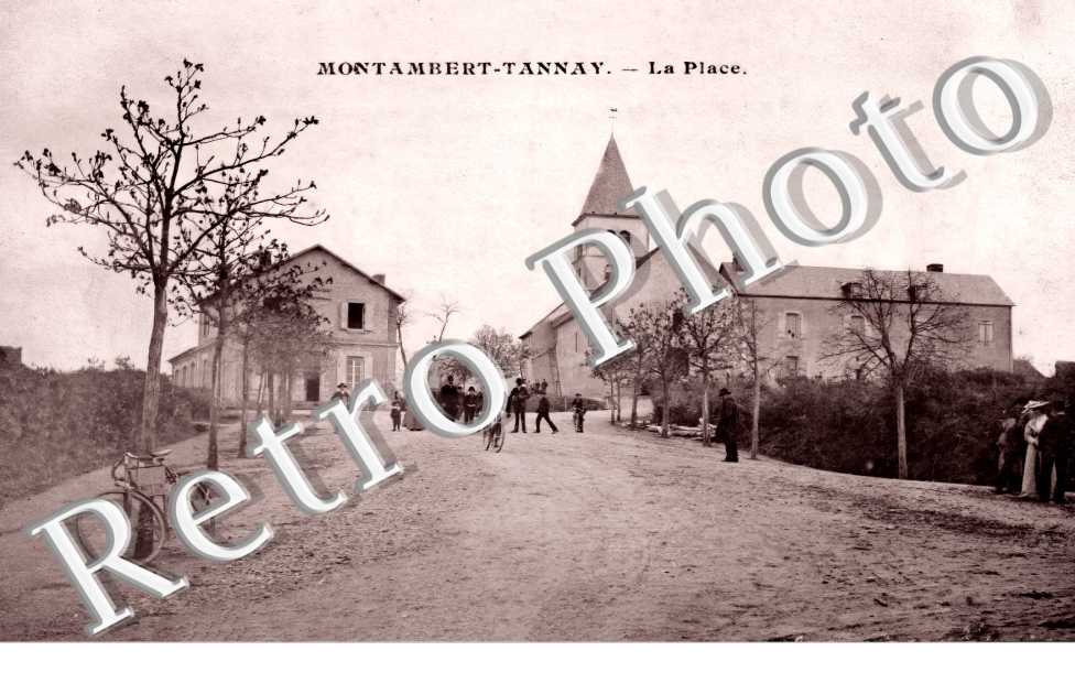 Montambert-Tannay - la Place