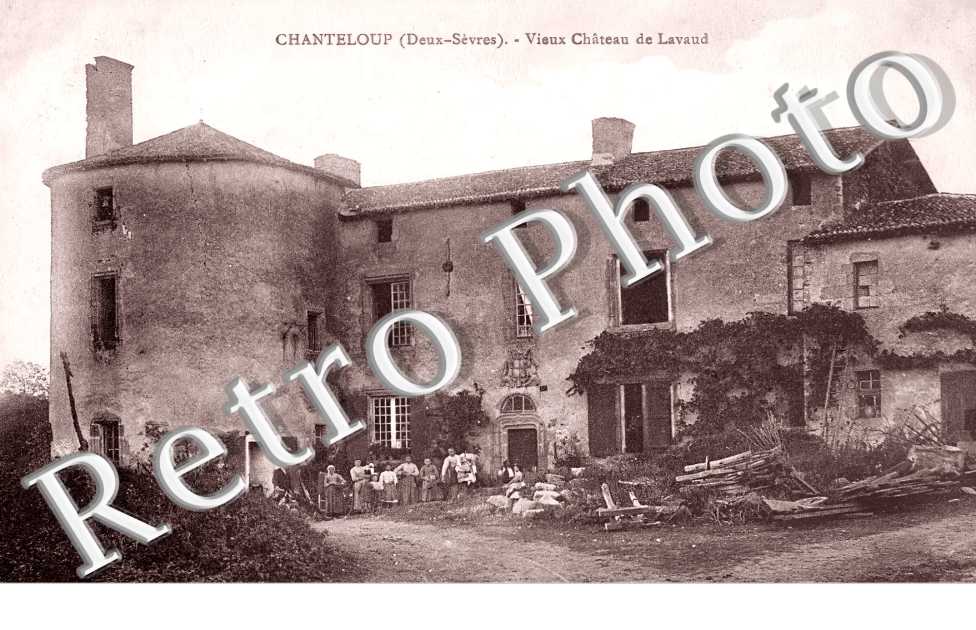 vieux château de Lavaud