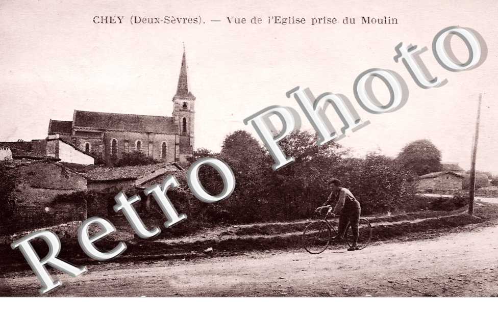 vue de l'église prise du moulin