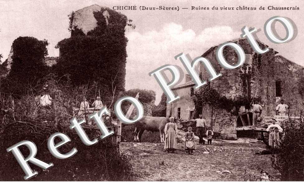 ruines du vieux château de Chausserais
