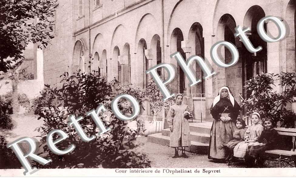 cour intérieure de l'Orphelinat