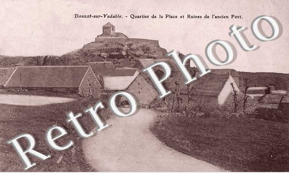 quartier de la Place et Ruines de l'ancien Fort