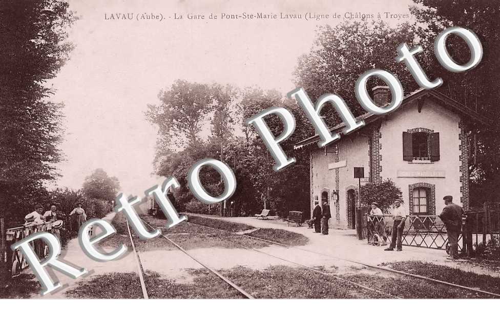 la gare de Pont-Ste-Marie Lavau