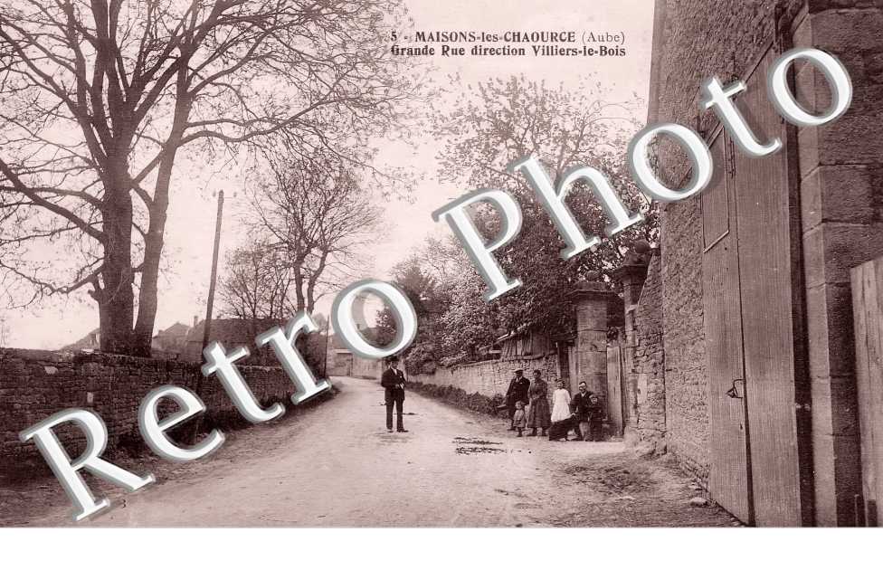 Grande rue direction Villiers-le-Bois