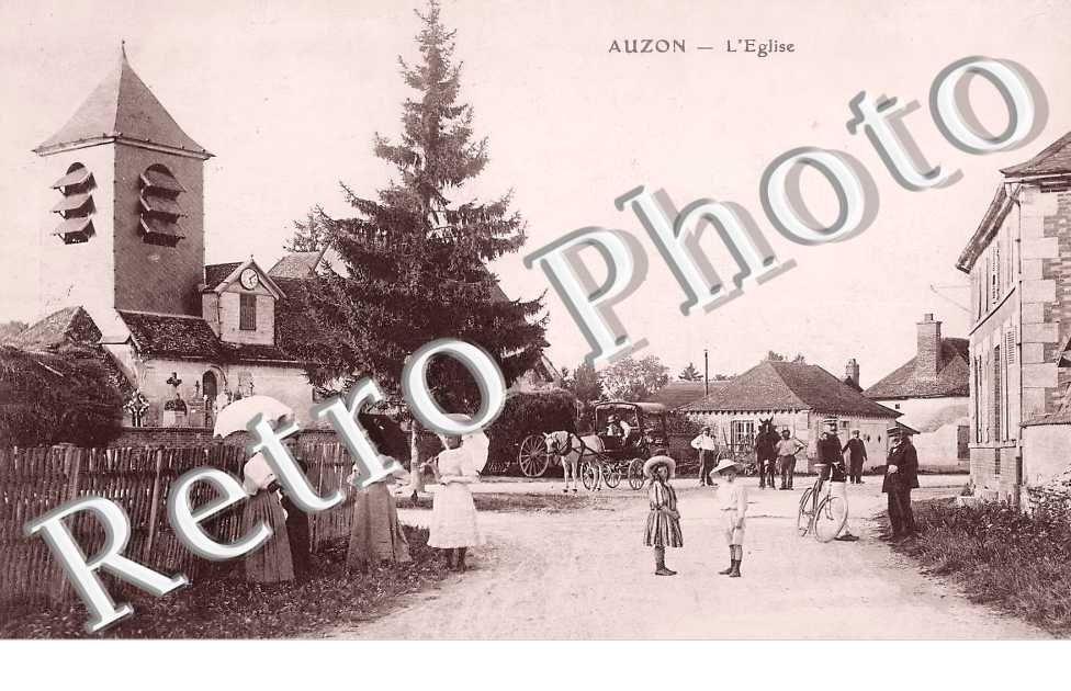 Auzon. L'église.