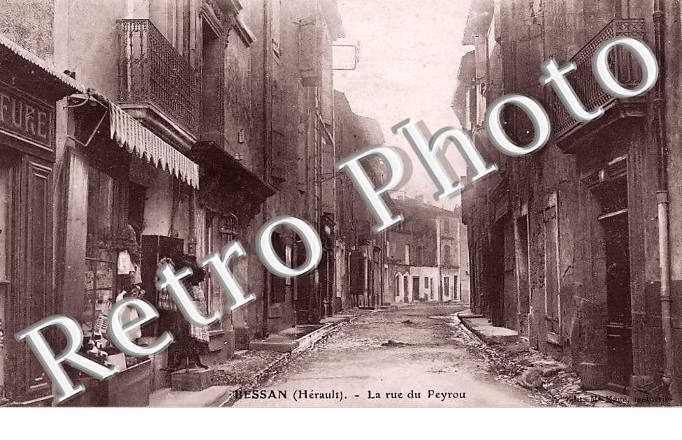 la rue du Peyrou