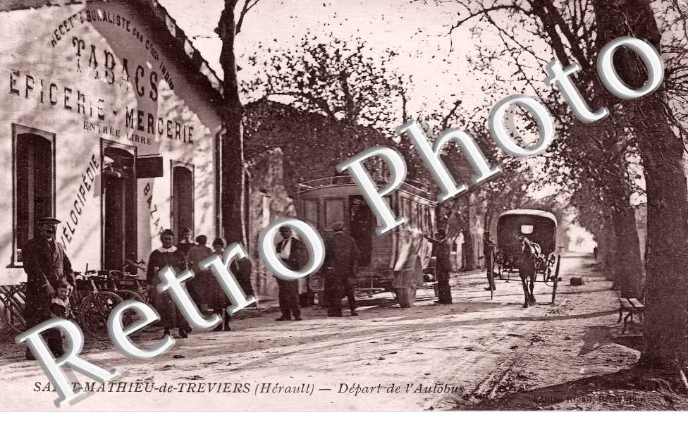 départ de l'autobus. Epicerie Mercerie