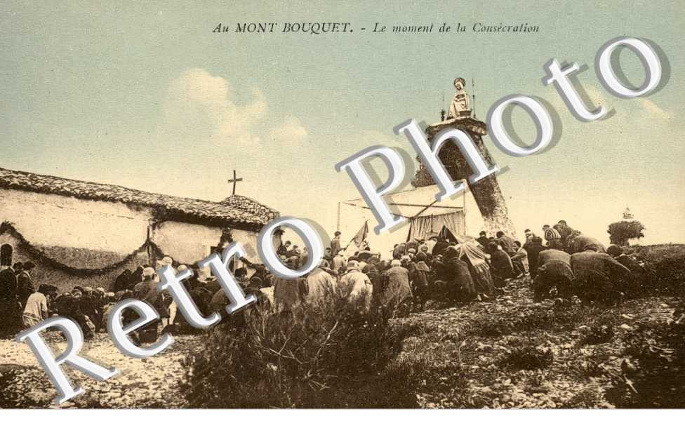 Au Mont Bouquet. Le moment de la Consécration