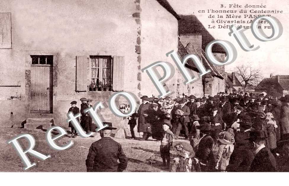 Fête donnée en l'honeur du Centenaire de la Mère Passat
