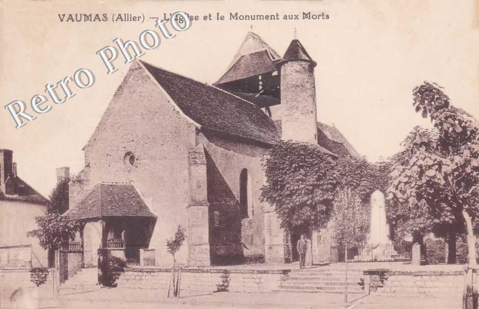 l'église et le monument aux morts