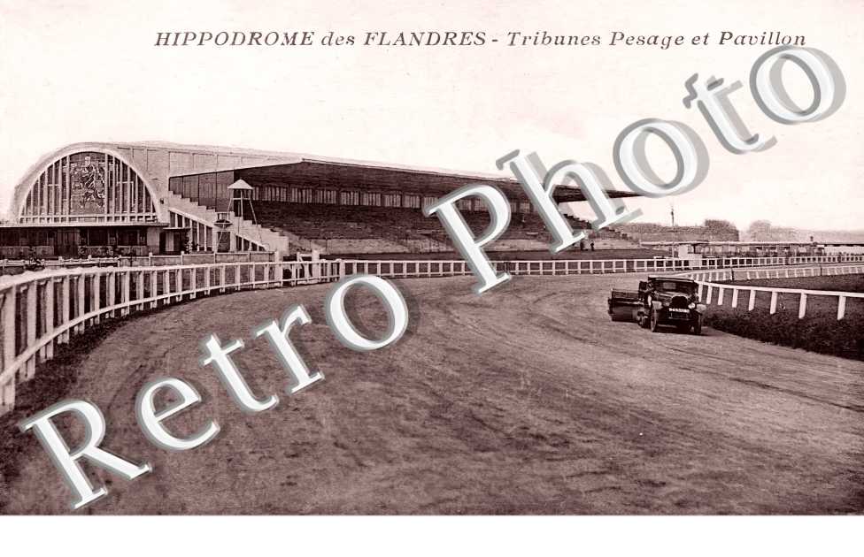Hippodrome des Flandres. Tribunes Pesage et Pavillon