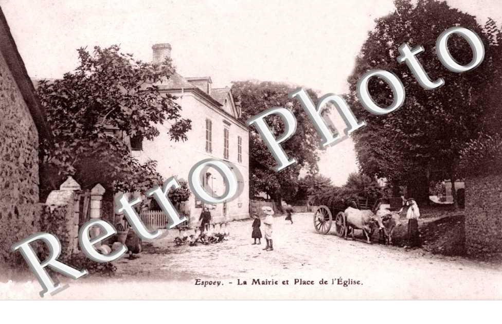 la Mairie et place de l'eglise