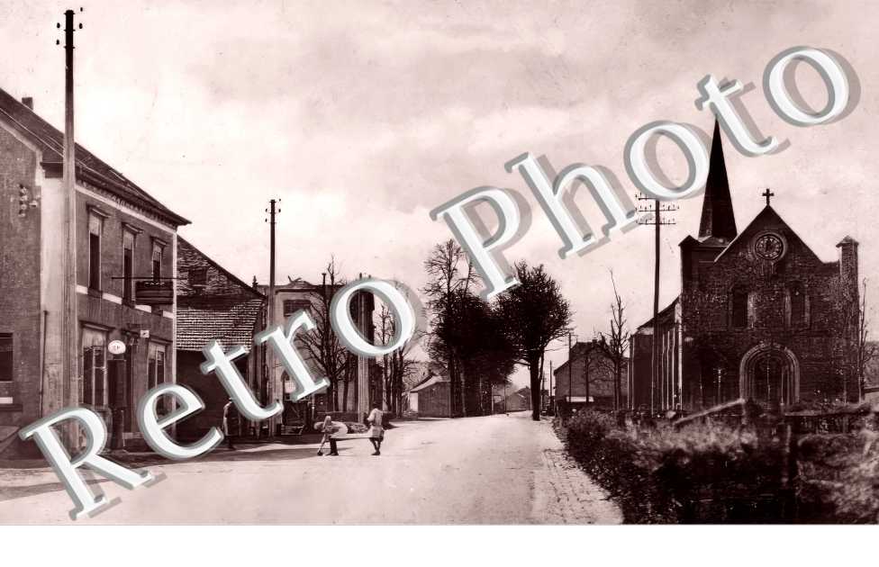 la rue principale, l'église