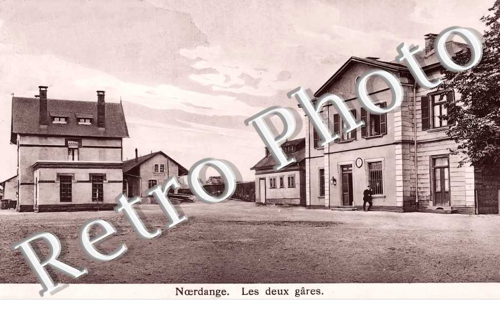 les deux gares