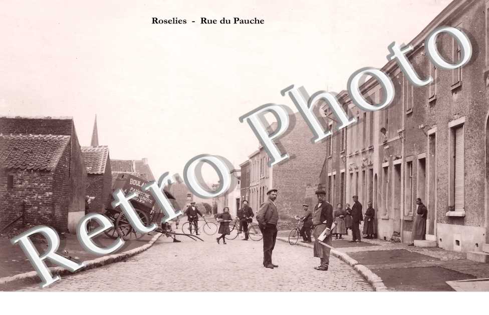 ROSELIES. rue du Pauche