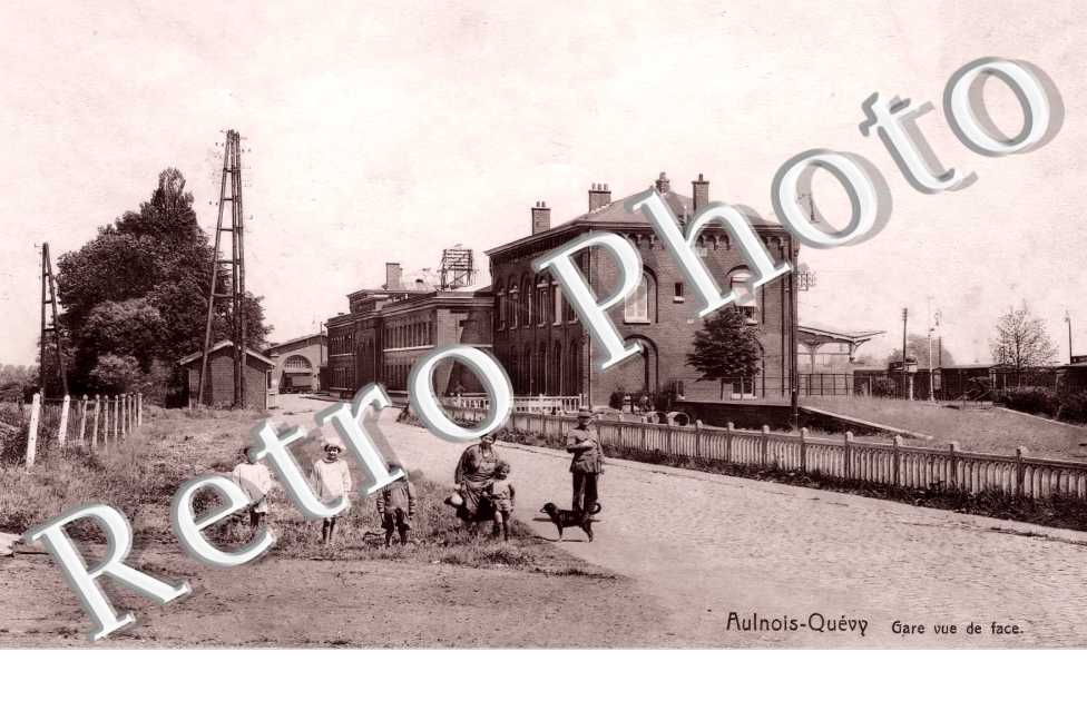 Aulnois-Quévy. Gare vue de face