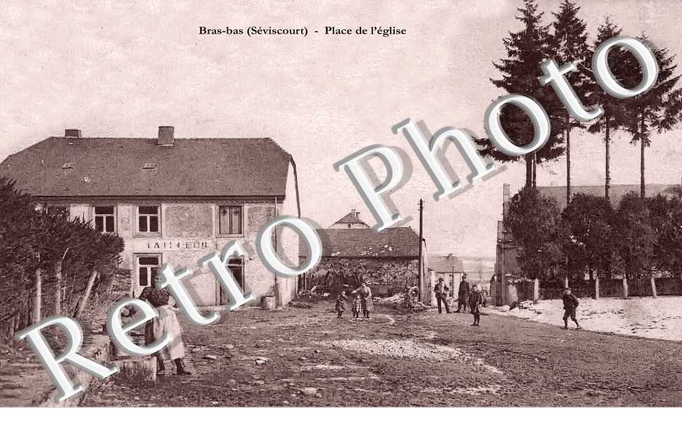 Bras-Bas. Place de l'église