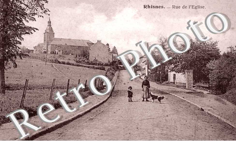 RHISNES. rue de l'église