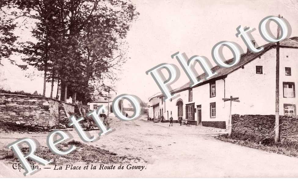 la place et la route de Gouvy