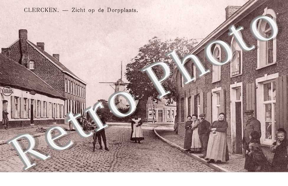 Zicht op de Dorpplaats