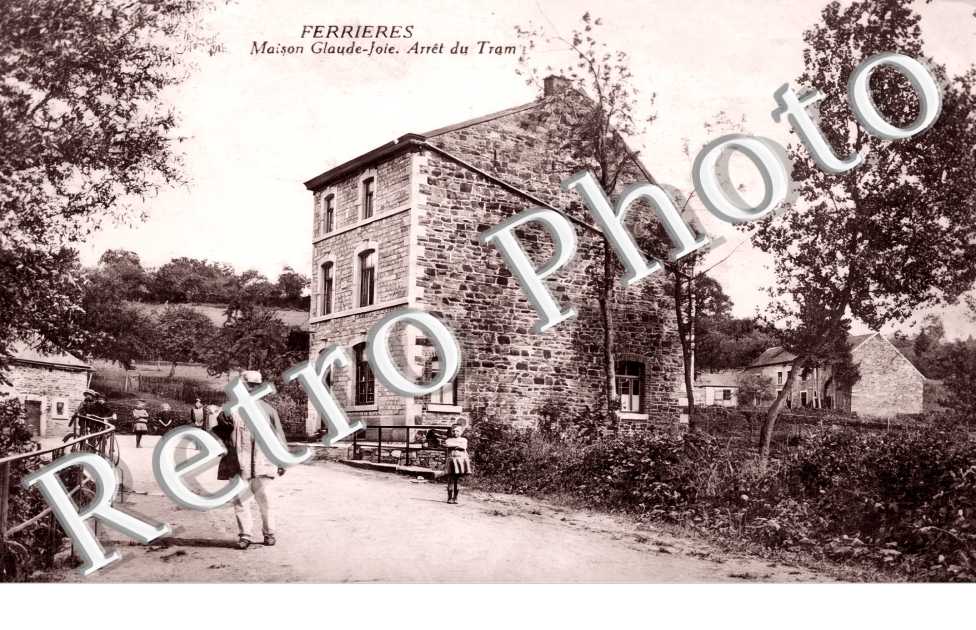 Maison Glaude-Joie. Arrêt du Tram