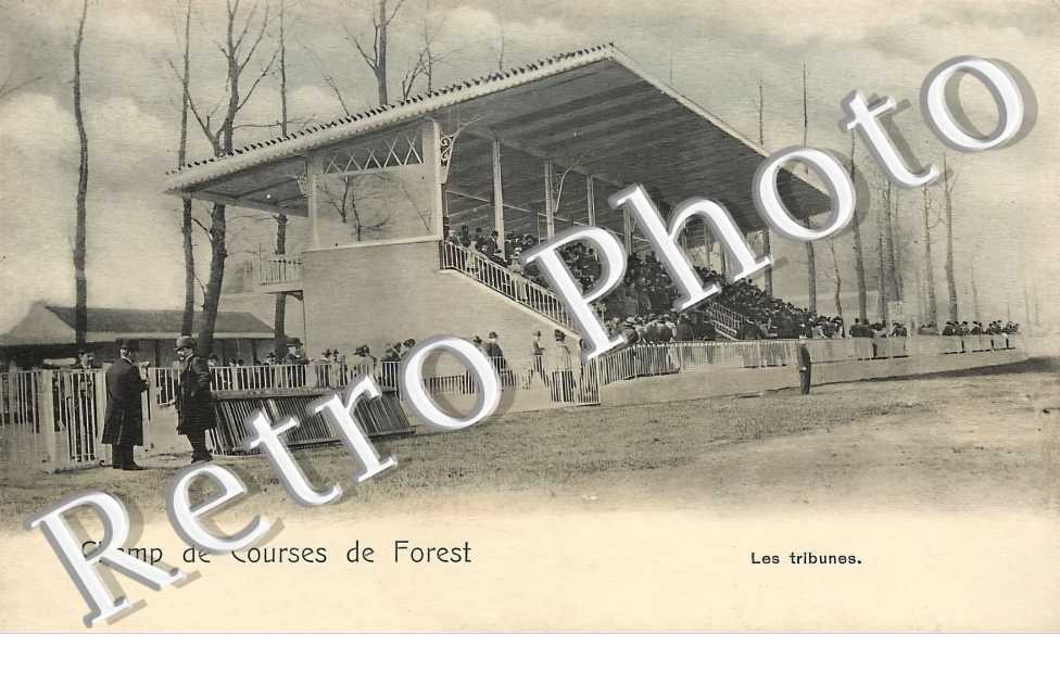 Champ de Courses de Forest. Les tribunes