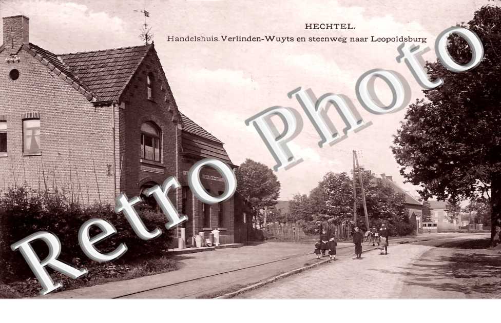Handelshuis Verlinden-Wuyrs en steenweg naar Leopoldsburg